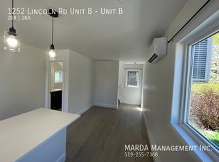 1252 Lincoln Rd UNIT B, Windsor, ON N8Y 2H8