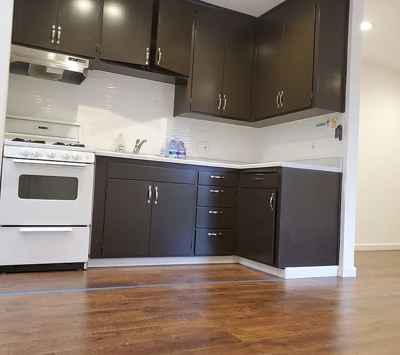1st image of 69 Cortland Ave