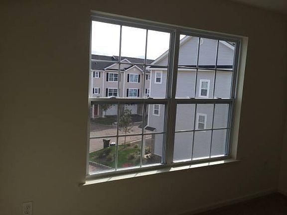 2nd image of 6 Keenan St