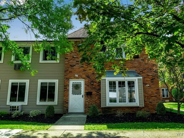 92 Wellington Ct, Buffalo, NY 14221