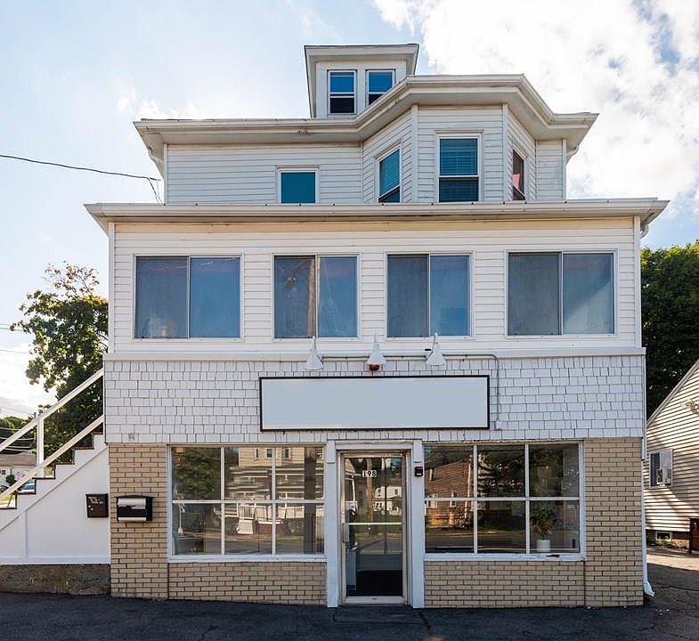 198 Loring Ave Salem, MA, 01970 Apartments for Rent Zillow