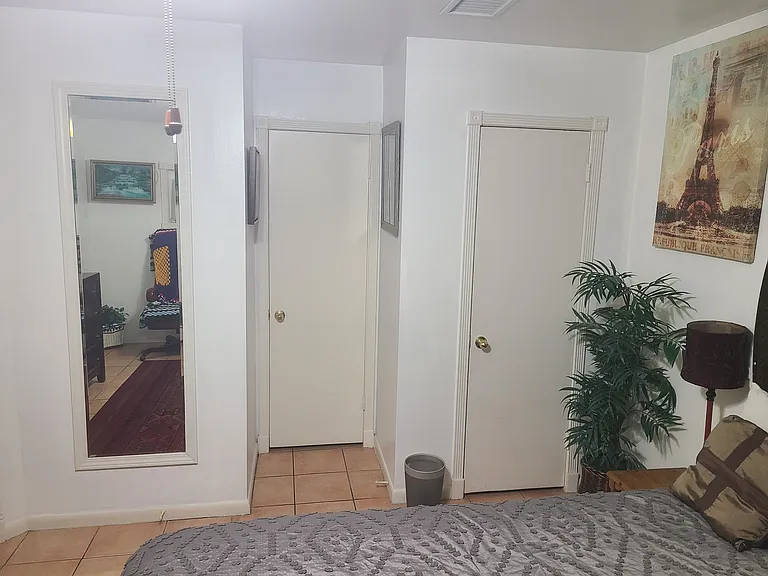 5822 Fairdale Ln #4 — Photo 29