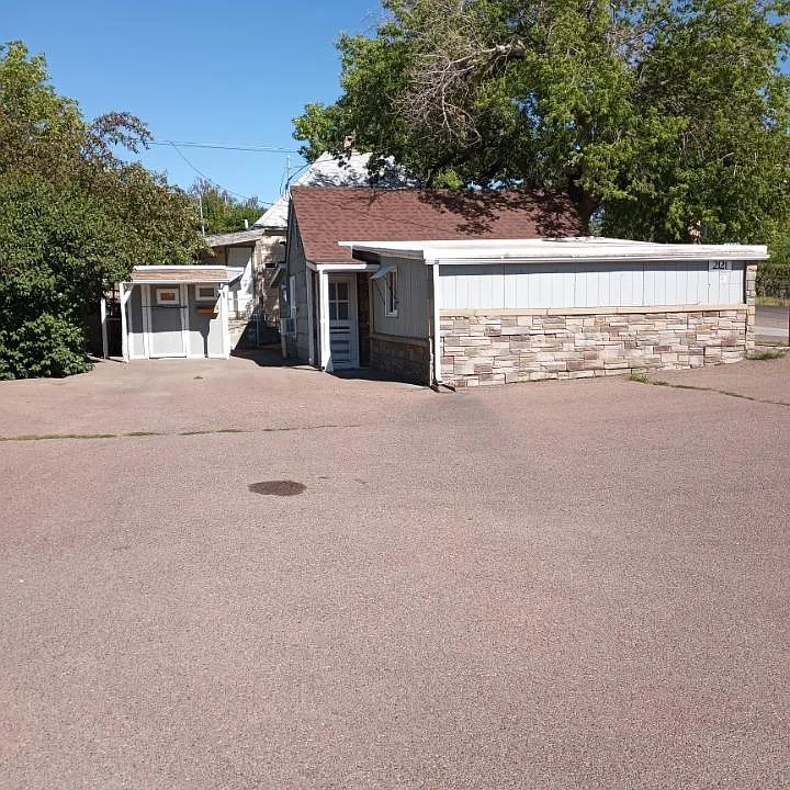 2121 Smelter Ave NE
