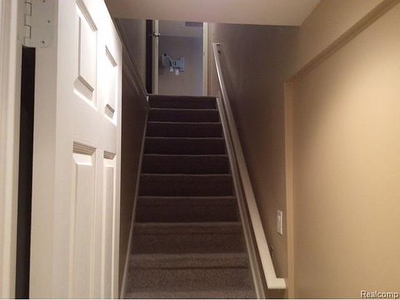 5th image of 6623 Stoker Ct #1