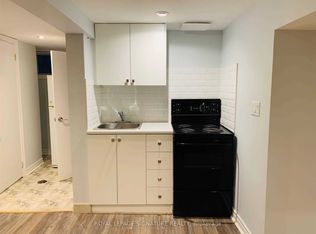 101 Woodfern Dr, Toronto, ON M1K 2L4