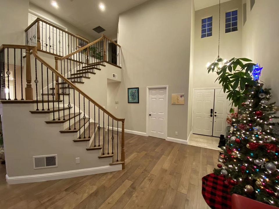 1st image of 229 Monaco Dr