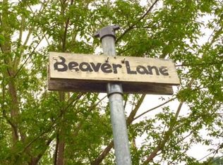 902 Beaver Ln, Santa Rosa, CA 95404