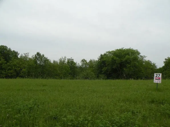 363 Drumlin Loop #27, Ripon, WI 54971