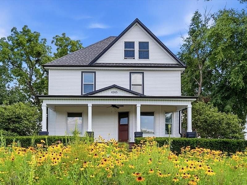 1st image of 4245 W 4th St