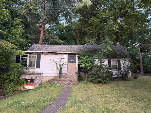 306 Spook Rock Road, Suffern, NY 10901