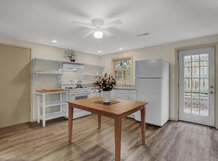 570 S Hendricks Dr, Greenwood, IN 46142