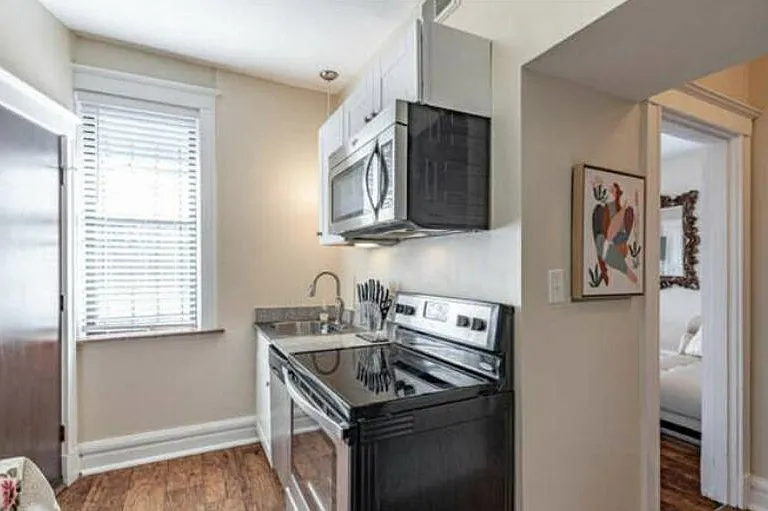 6136 Delmar Blvd #4 — Photo 10