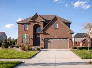 50723 Sevilla Cir, Novi, MI 48374