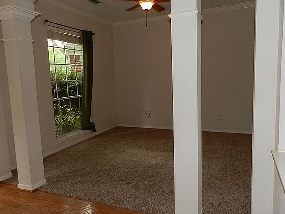 4th image of 2107 Yacht Harbor Ln