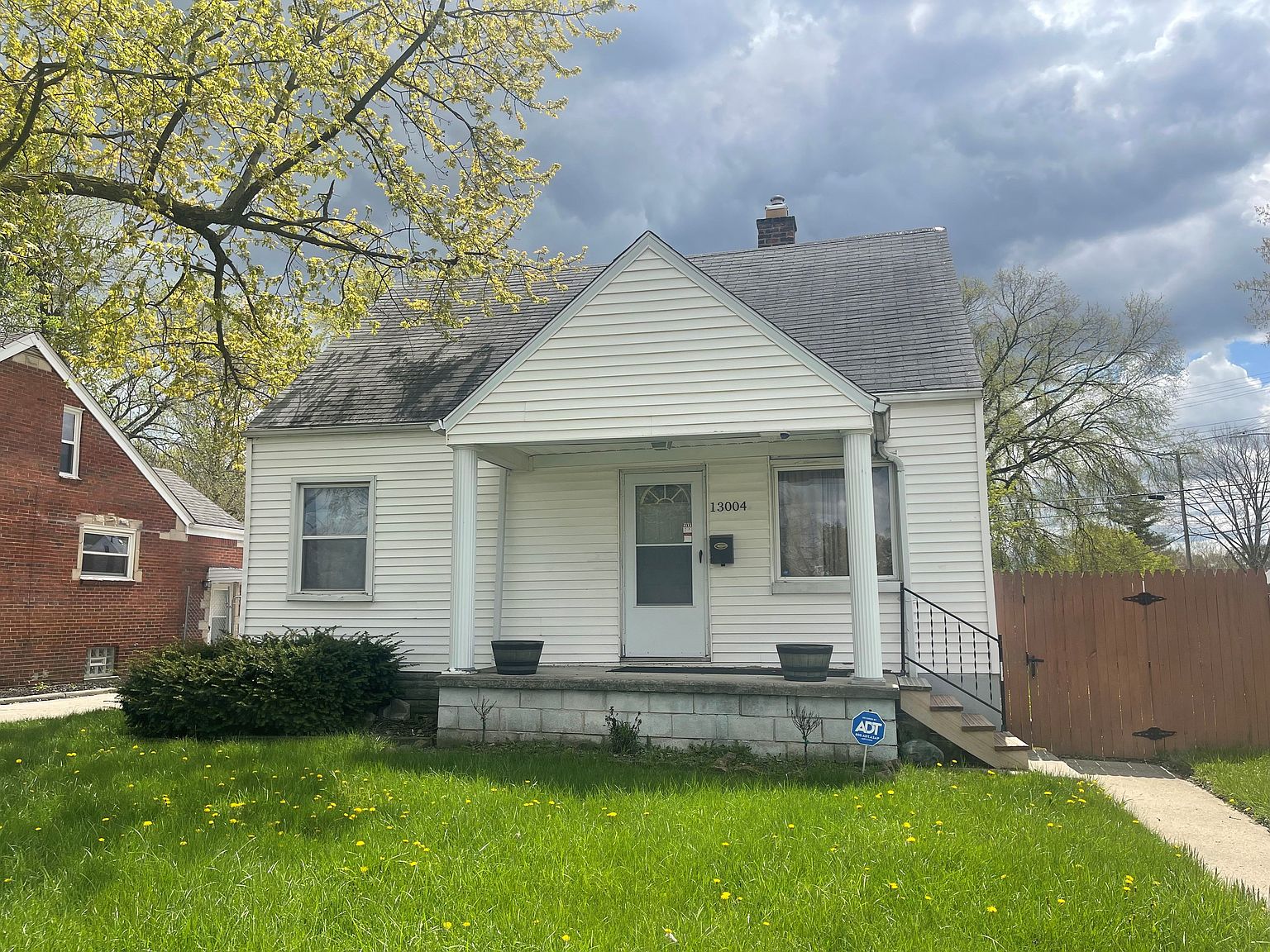 13004 Toepfer Rd, Warren, MI 48089 | Zillow