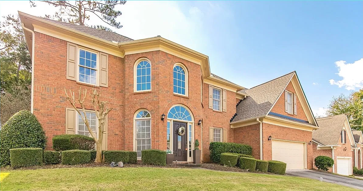 5 bed, 4.0 bath, 3569 sqft, $3,800 — Photo 1