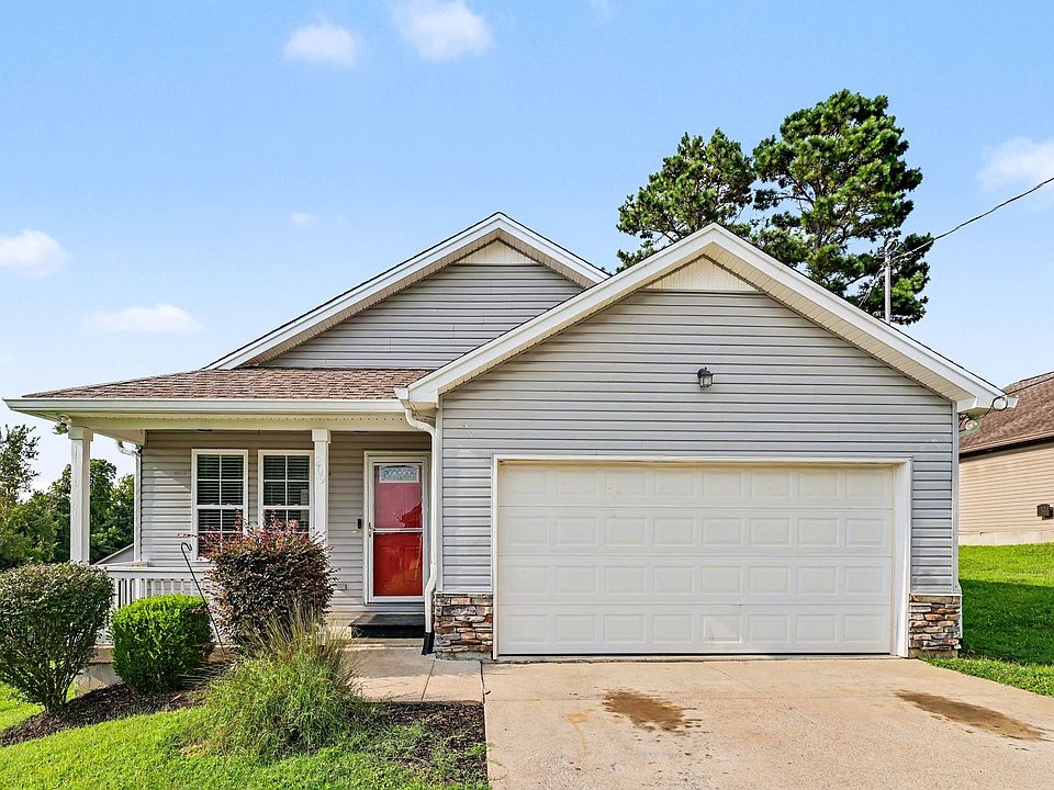 1st image of 209 Woodsong Ln