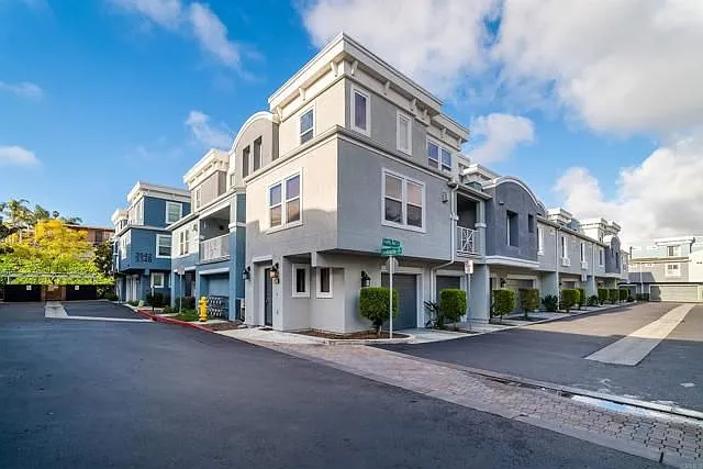 3180 Cabrillo Bay Ln — Photo 11