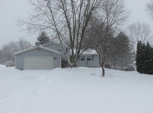 1065 Gaynelle Ave, Streetsboro, OH 44241