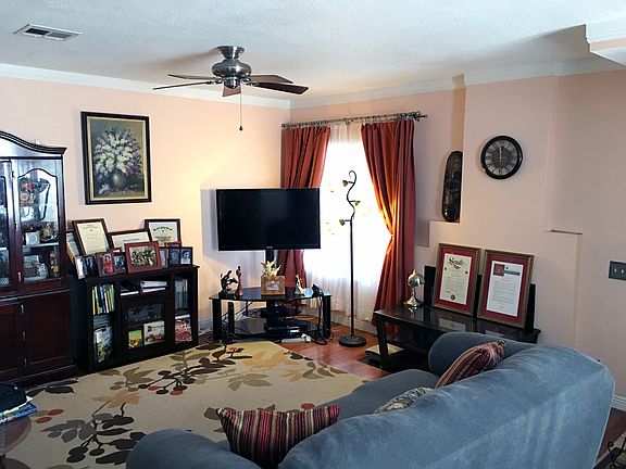 4th image of 12411 Osborne St Unit 43