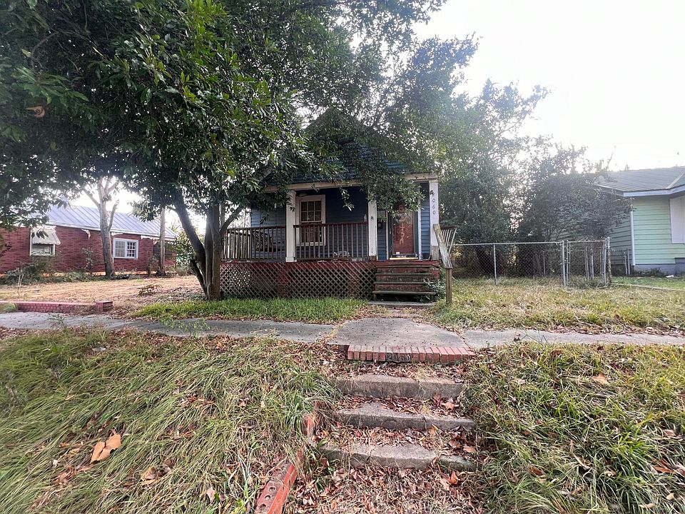 2nd image of 2060 Ellis Street