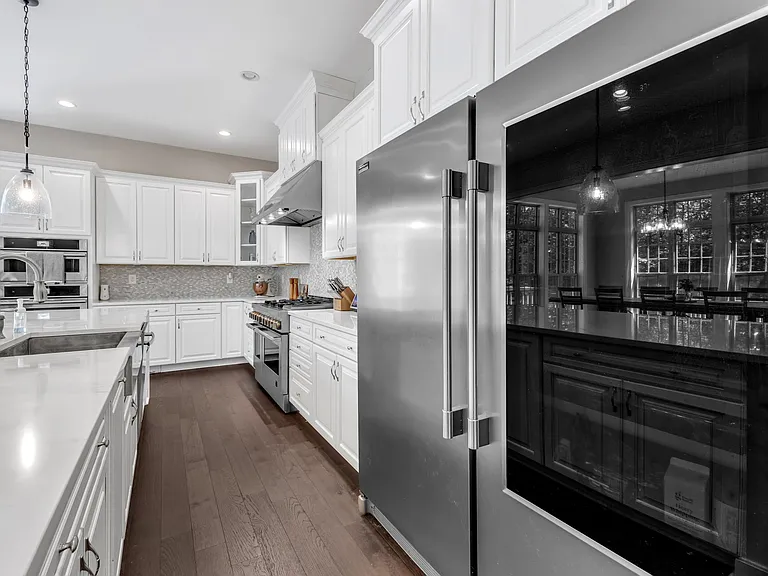 7304 Hasentree Club Dr — Photo 18
