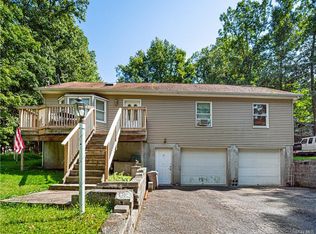 21 Woodland Rd, Monroe, NY 10950