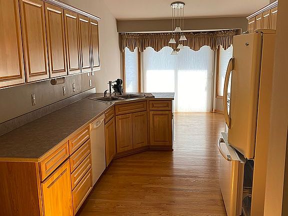 2nd image of 28146 Cotton Creek Cir