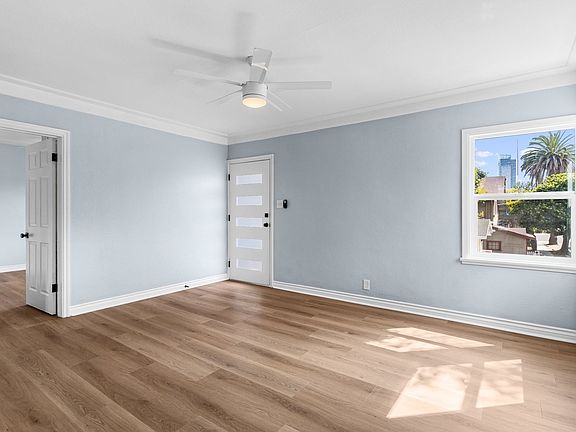 5th image of 526 Lime Ave #528-1/2