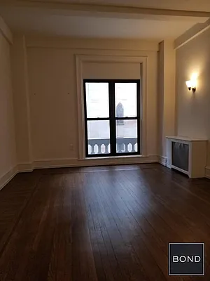 Rented by Bond New York | media 4