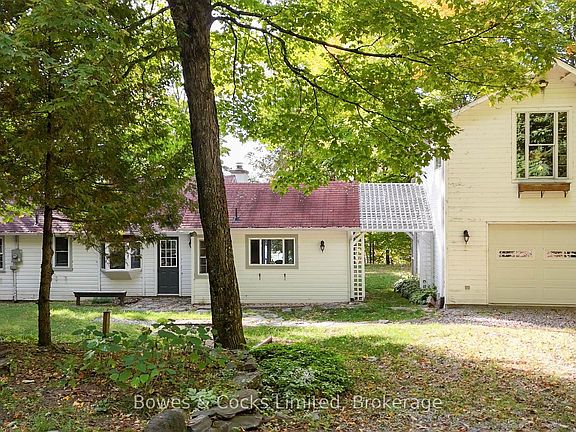 3rd image of 408 Couchs Rd