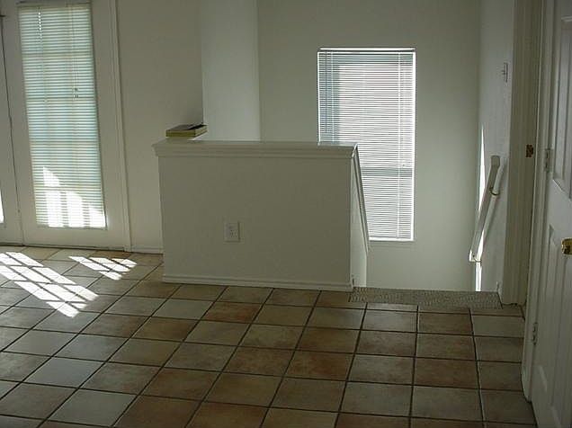 2nd image of 15421 Cruiser St APT 2