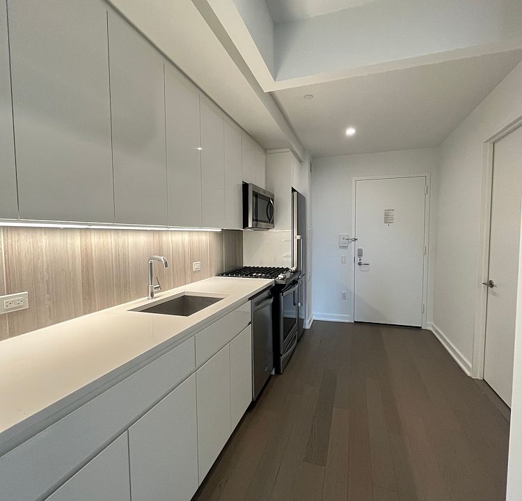 1st image of 2922 Northern Blvd #912A