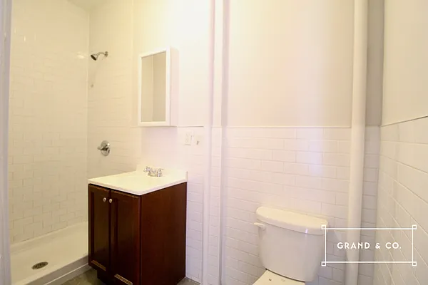 Rented by Grand & Co. | media 46