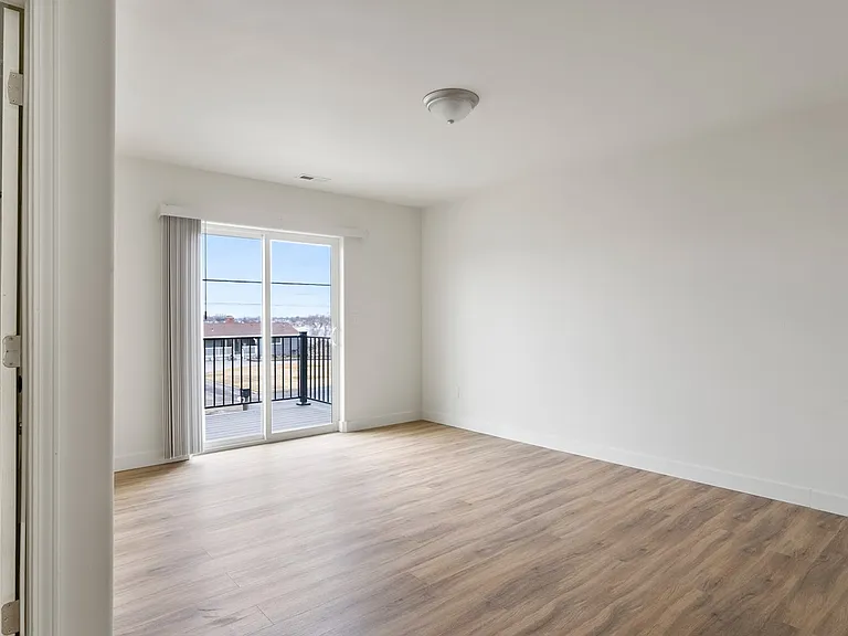 2625 W Marina Dr #1 — Photo 1