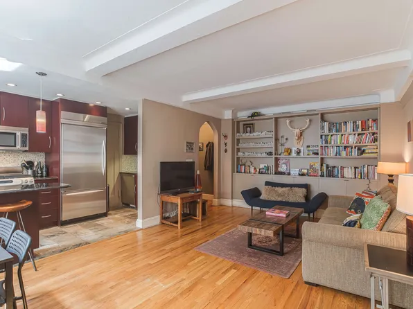 41 West 72nd Street image 3 of 14