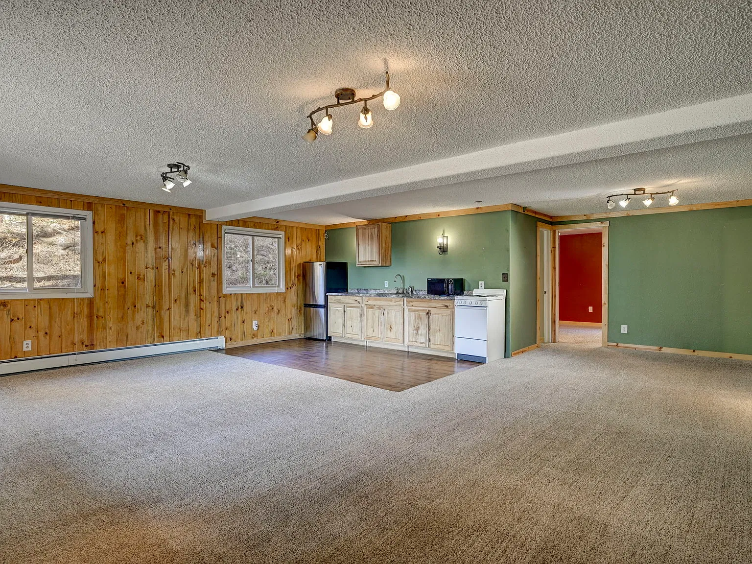 1 bed, 1.5 bath, 1800 sqft, $1,700 — Photo 2