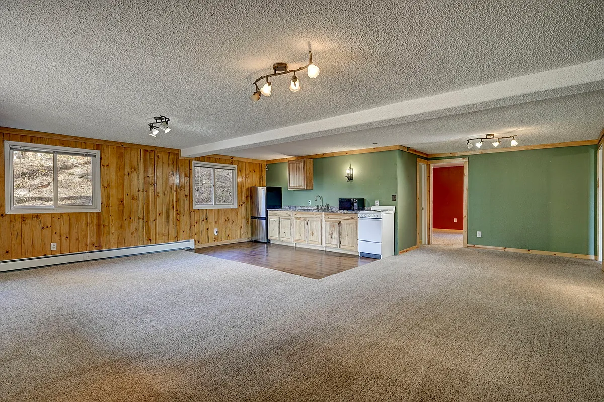 Building Photo - 4414 Martindale Ave #2
