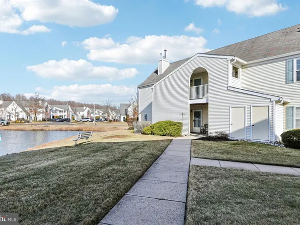 1604 Steeplebush Ter, Mount Laurel, NJ 08054