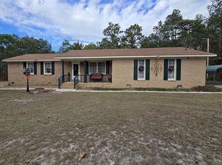 220 Falcon Dr, Lexington, SC 29073