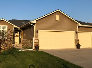 40 Tall Grass Cir, Bennet, NE 68317