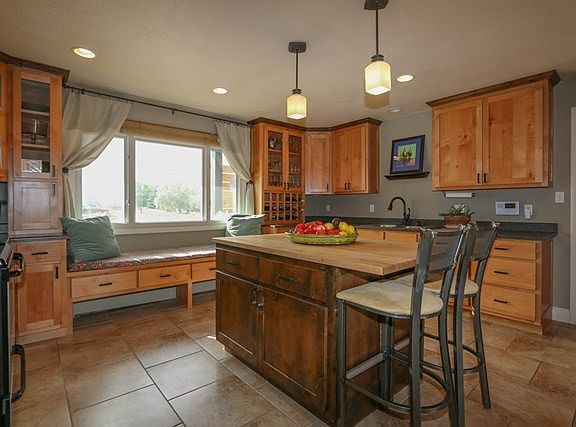 Tile flooring, custom cabinetry