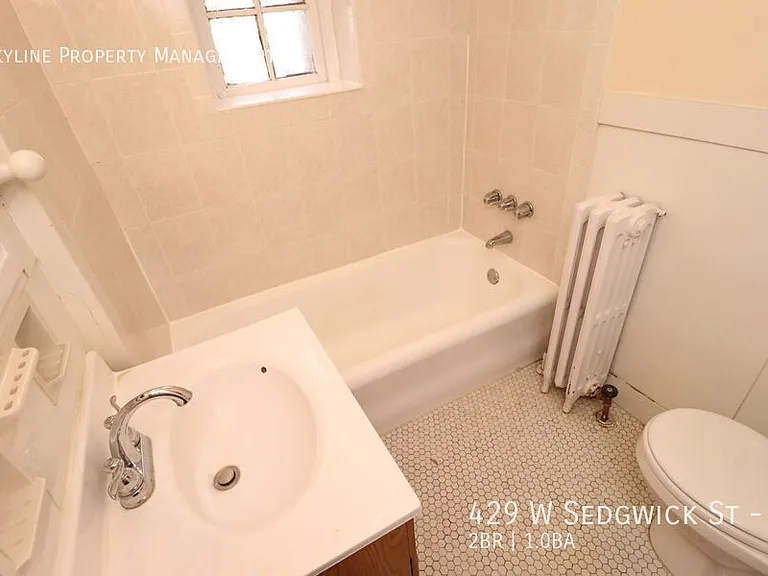 429 W Sedgwick St #B — Photo 12