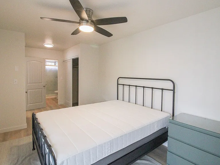1247 Murray St #4 — Photo 12