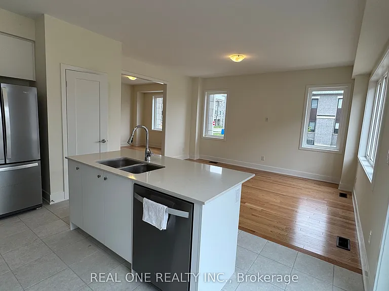 75 Robert Eaton Ave — Photo 22