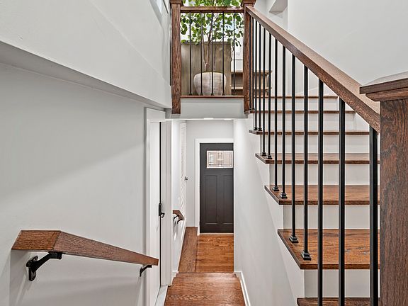 5th image of 5317 N Nagle Ave #1