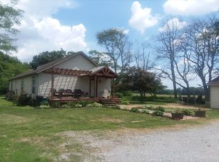 464 County Road 700 E, Broughton, IL 62817
