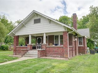 417 E Lexington St, Richmond, MO 64085
