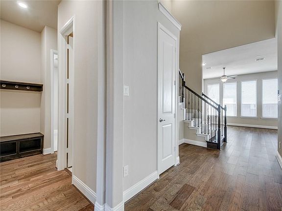 3rd image of 14203 Gatewood Ln
