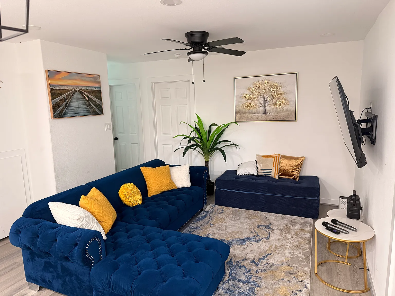 3 bed, 1224 sqft, $2,000 — Photo 1
